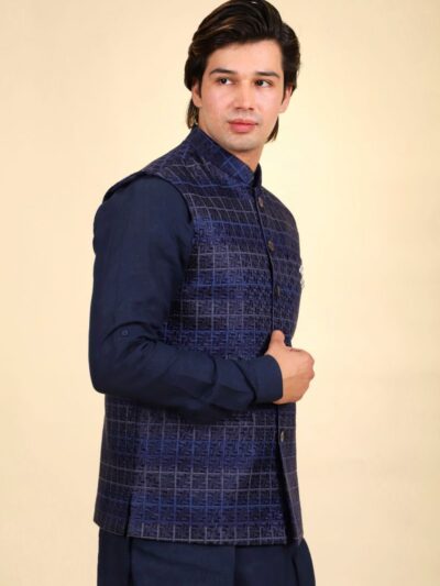 Kurta Pajama With Fancy Jacket