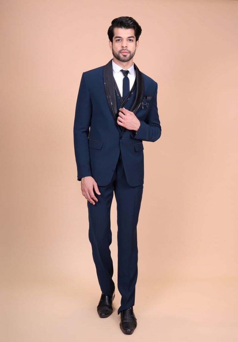 Marvelous Stylish Tuxedo Suit For Men's